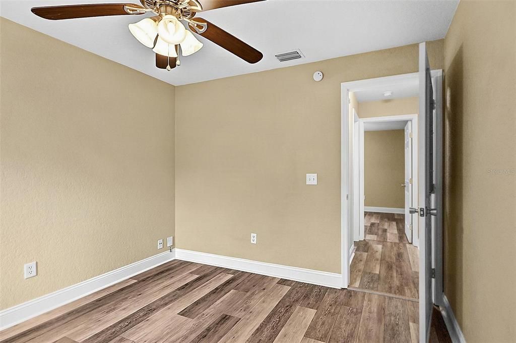 For Sale: $338,500 (3 beds, 2 baths, 1460 Square Feet)