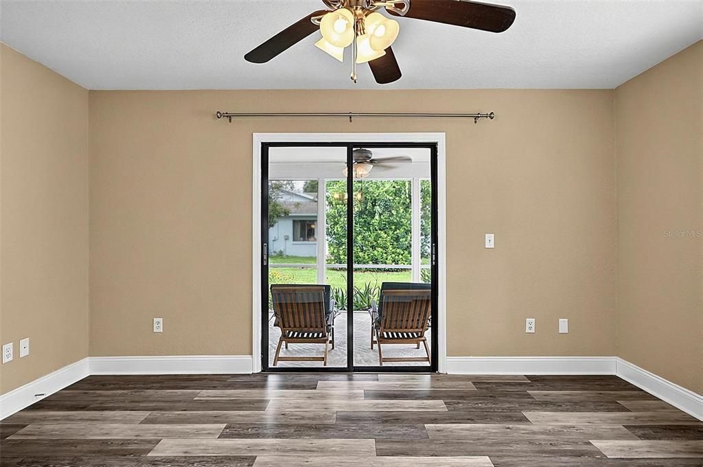 For Sale: $338,500 (3 beds, 2 baths, 1460 Square Feet)