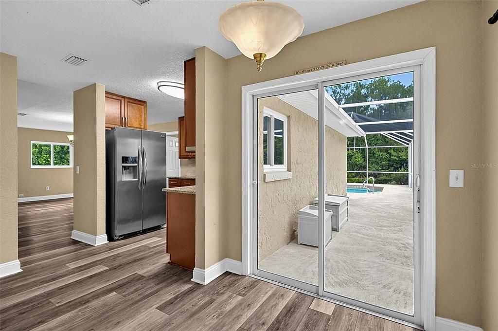 For Sale: $338,500 (3 beds, 2 baths, 1460 Square Feet)