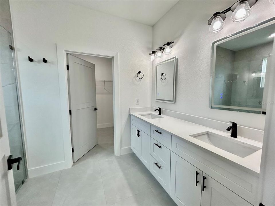 В аренду: $3,000 (4 спален, 4 ванн, 2413 Квадратных фут)