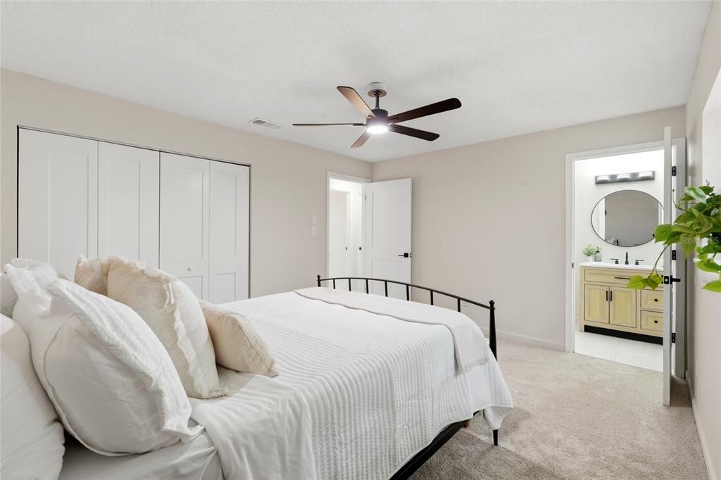 For Sale: $349,900 (4 beds, 2 baths, 2049 Square Feet)