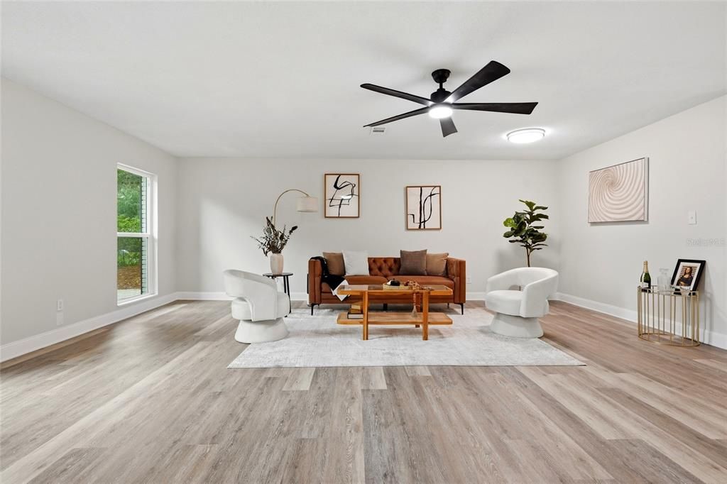 For Sale: $349,900 (4 beds, 2 baths, 2049 Square Feet)