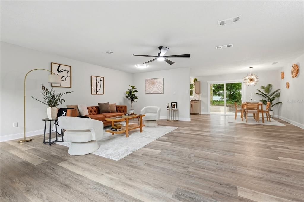 For Sale: $349,900 (4 beds, 2 baths, 2049 Square Feet)