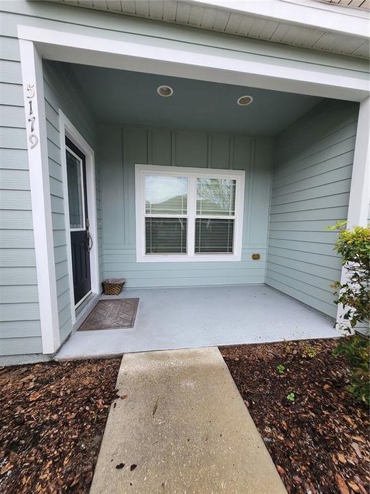 For Rent: $2,500 (3 beds, 2 baths, 1389 Square Feet)
