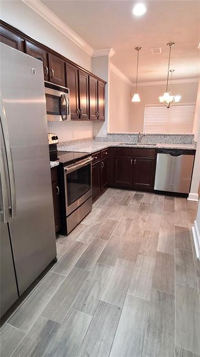 For Rent: $2,500 (3 beds, 2 baths, 1389 Square Feet)