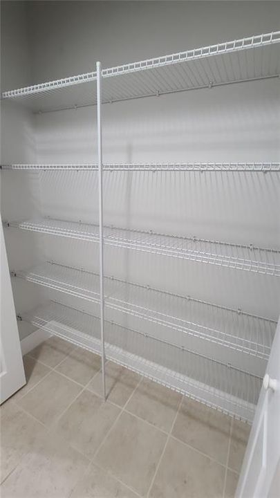 For Rent: $2,500 (3 beds, 2 baths, 1389 Square Feet)