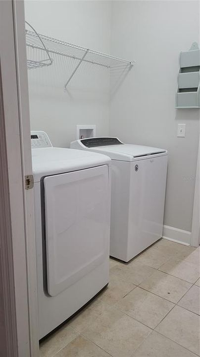 For Rent: $2,500 (3 beds, 2 baths, 1389 Square Feet)