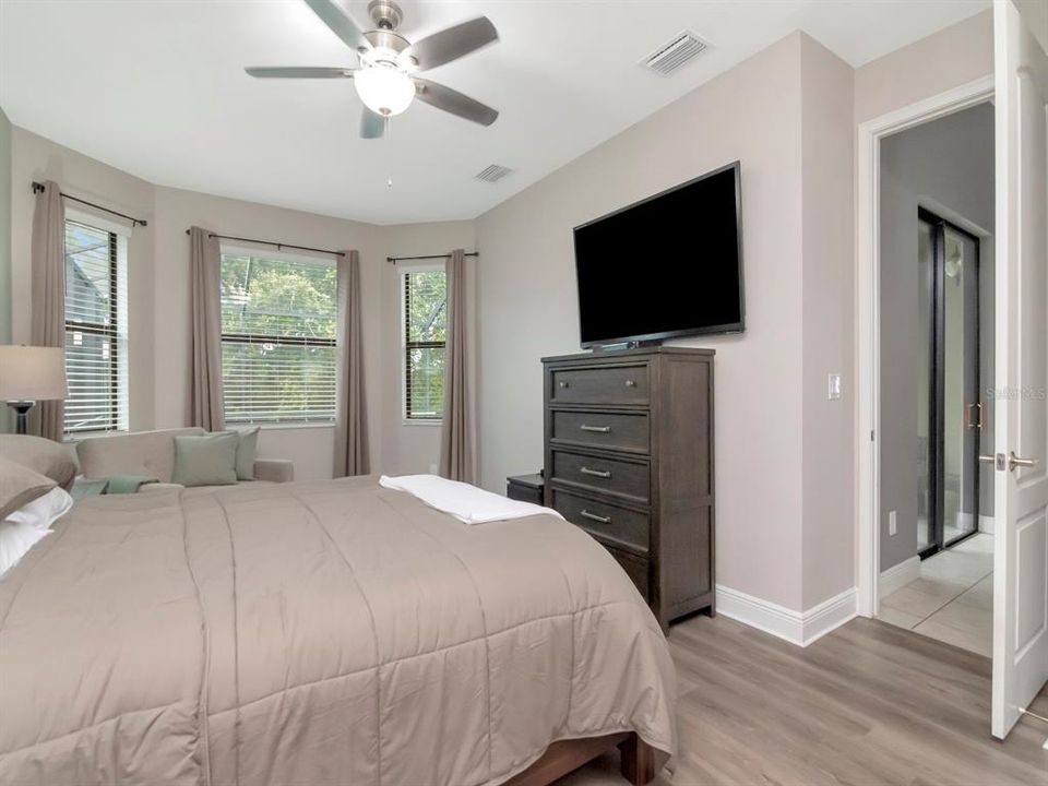 Active With Contract: $535,000 (4 beds, 3 baths, 2035 Square Feet)