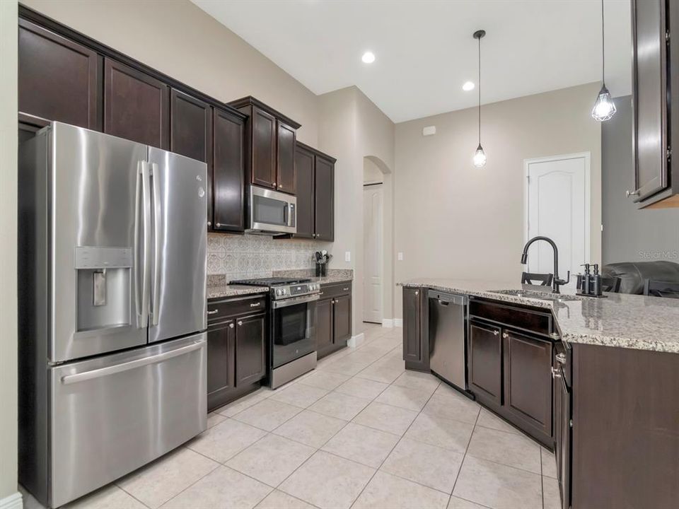Active With Contract: $535,000 (4 beds, 3 baths, 2035 Square Feet)
