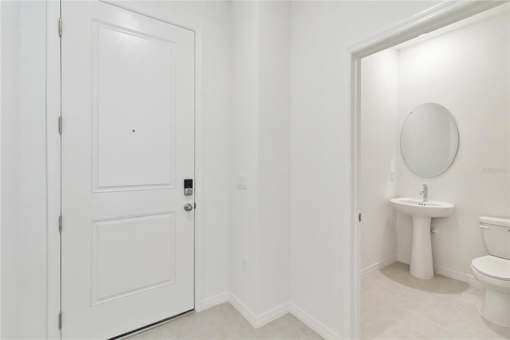 En Venta: $359,990 (4 camas, 2 baños, 1860 Pies cuadrados)