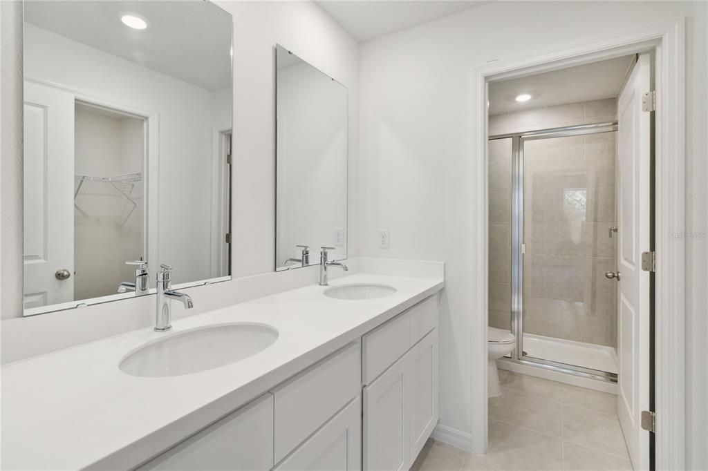 En Venta: $359,990 (4 camas, 2 baños, 1860 Pies cuadrados)
