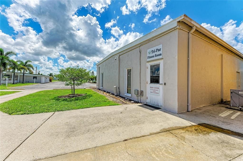 For Sale: $160,000 (2 beds, 1 baths, 1147 Square Feet)