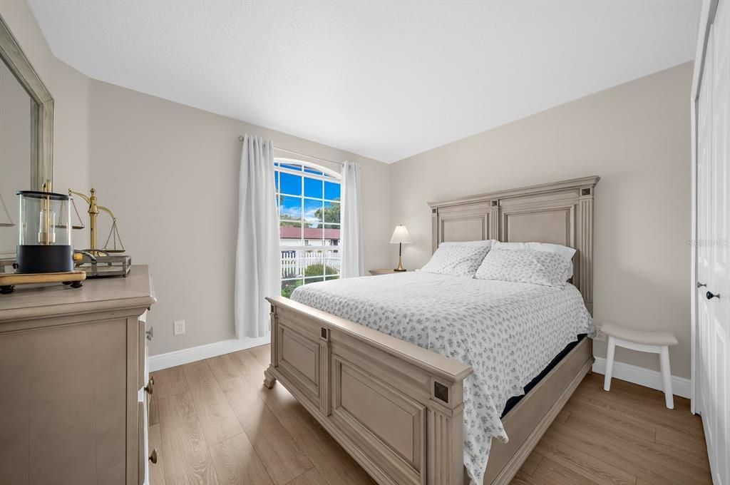 For Sale: $480,000 (3 beds, 2 baths, 1427 Square Feet)