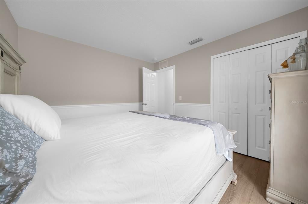 For Sale: $480,000 (3 beds, 2 baths, 1427 Square Feet)