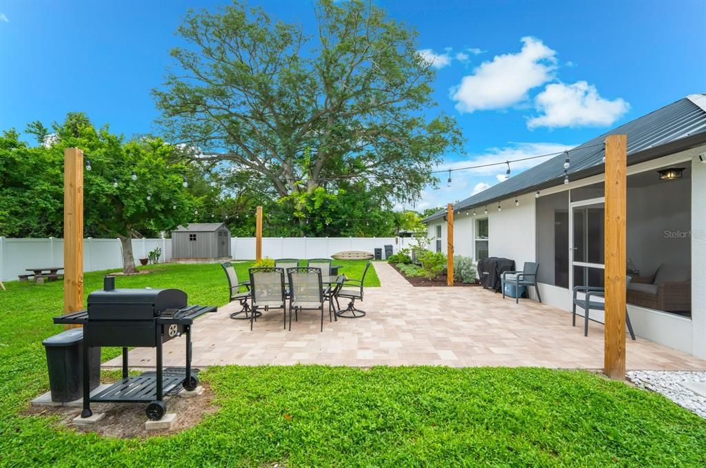 For Sale: $480,000 (3 beds, 2 baths, 1427 Square Feet)