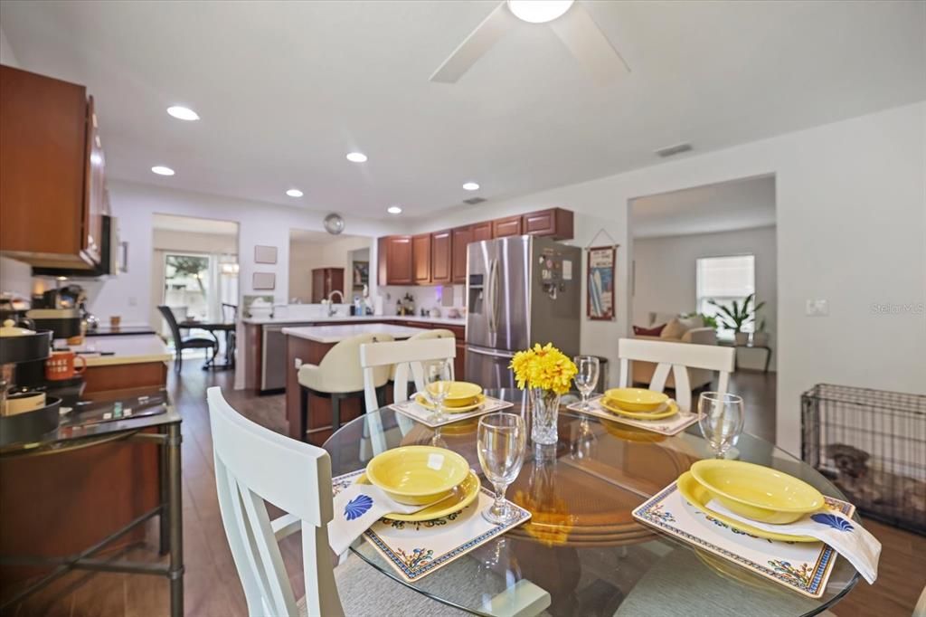 For Sale: $427,500 (4 beds, 2 baths, 2780 Square Feet)