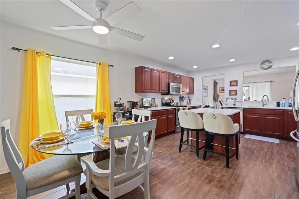 For Sale: $427,500 (4 beds, 2 baths, 2780 Square Feet)