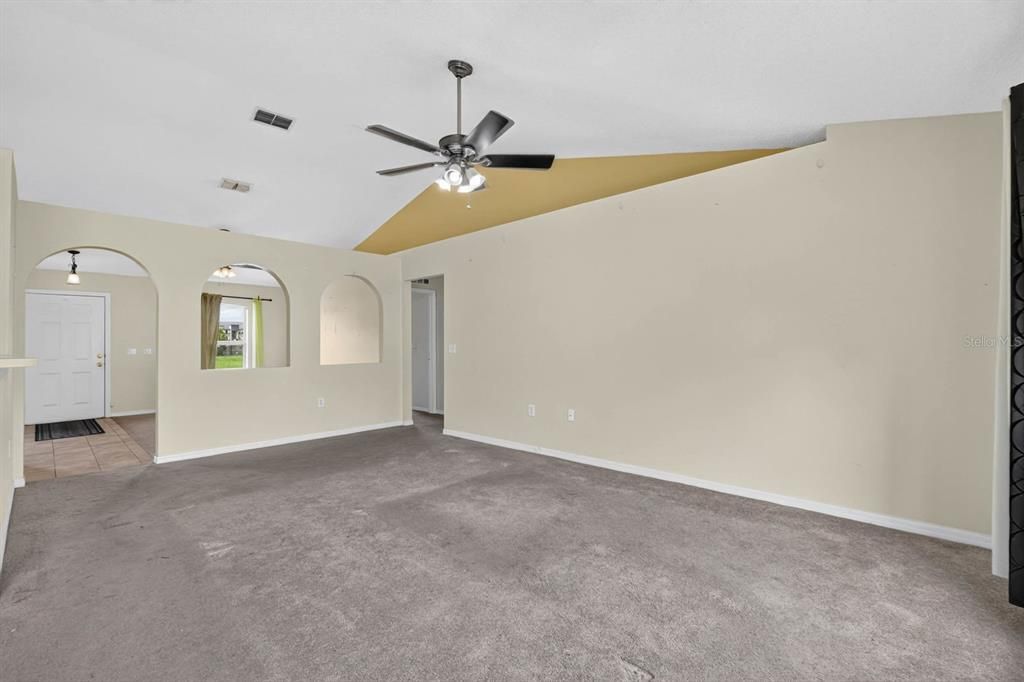 For Sale: $285,000 (4 beds, 2 baths, 1788 Square Feet)