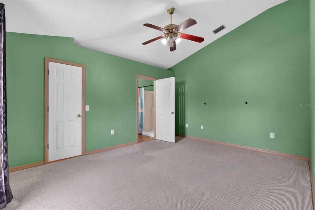 For Sale: $285,000 (4 beds, 2 baths, 1788 Square Feet)