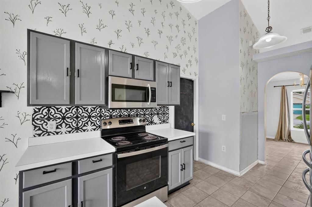 For Sale: $285,000 (4 beds, 2 baths, 1788 Square Feet)