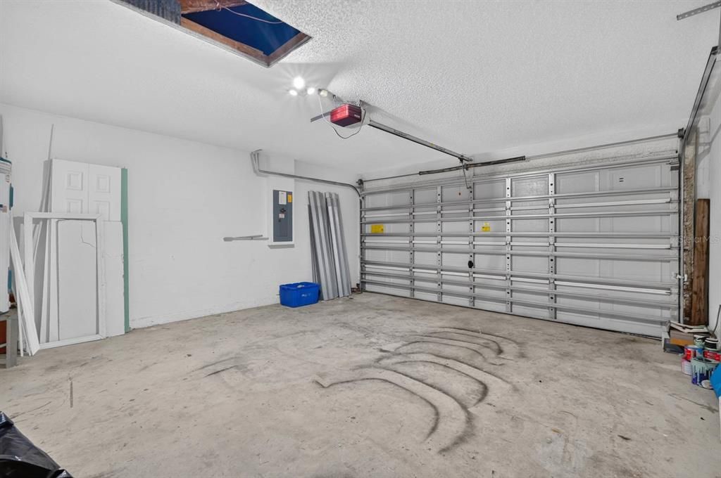 For Sale: $285,000 (4 beds, 2 baths, 1788 Square Feet)