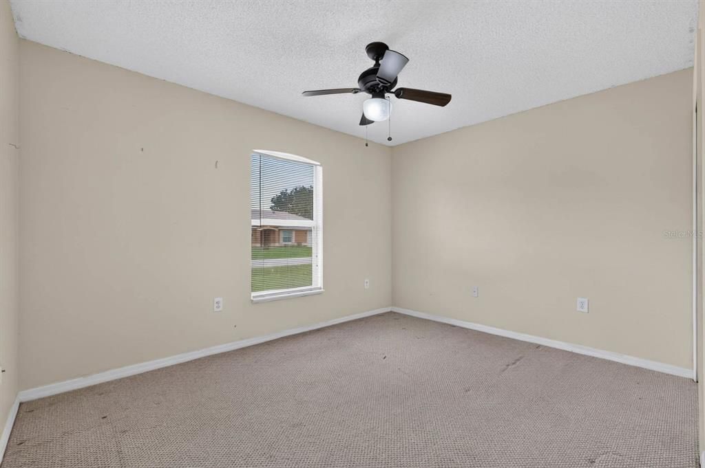 For Sale: $285,000 (4 beds, 2 baths, 1788 Square Feet)