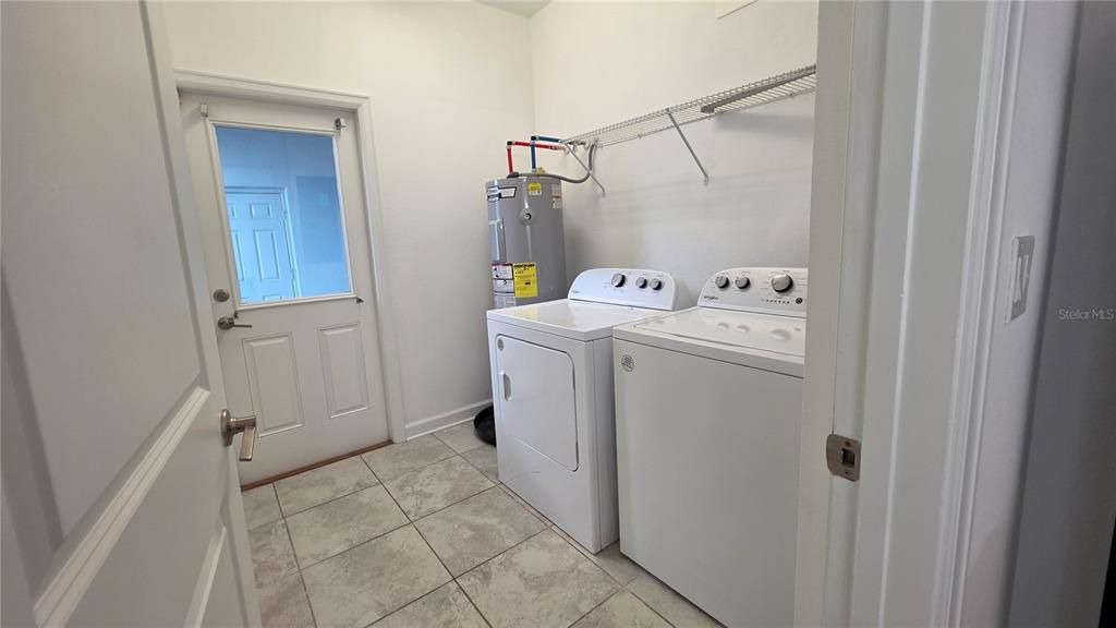На продажу: $455,000 (4 спален, 3 ванн, 1992 Квадратных фут)