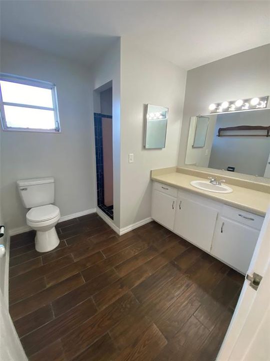 For Sale: $240,000 (2 beds, 2 baths, 1175 Square Feet)