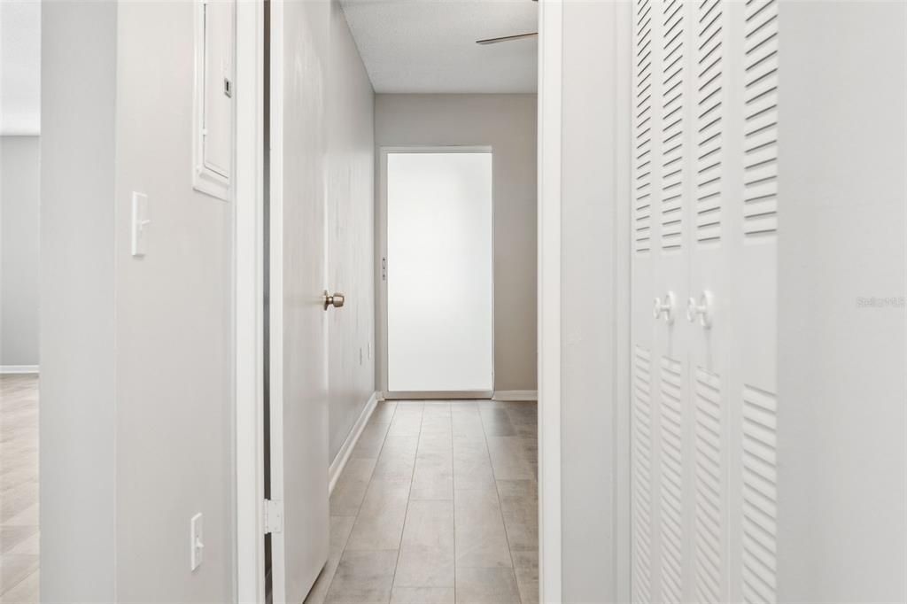 For Sale: $207,000 (2 beds, 2 baths, 1235 Square Feet)