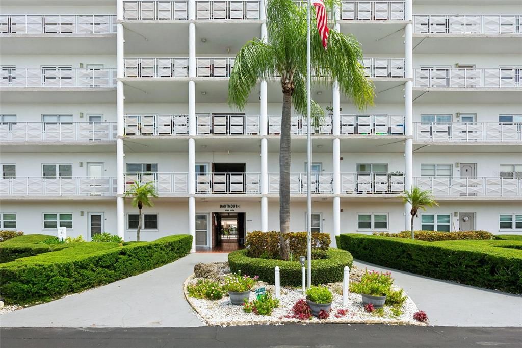 For Sale: $207,000 (2 beds, 2 baths, 1235 Square Feet)