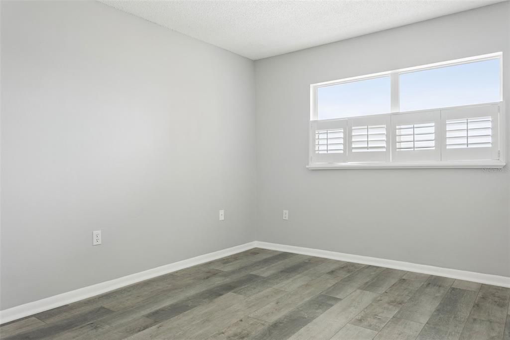 For Sale: $207,000 (2 beds, 2 baths, 1235 Square Feet)