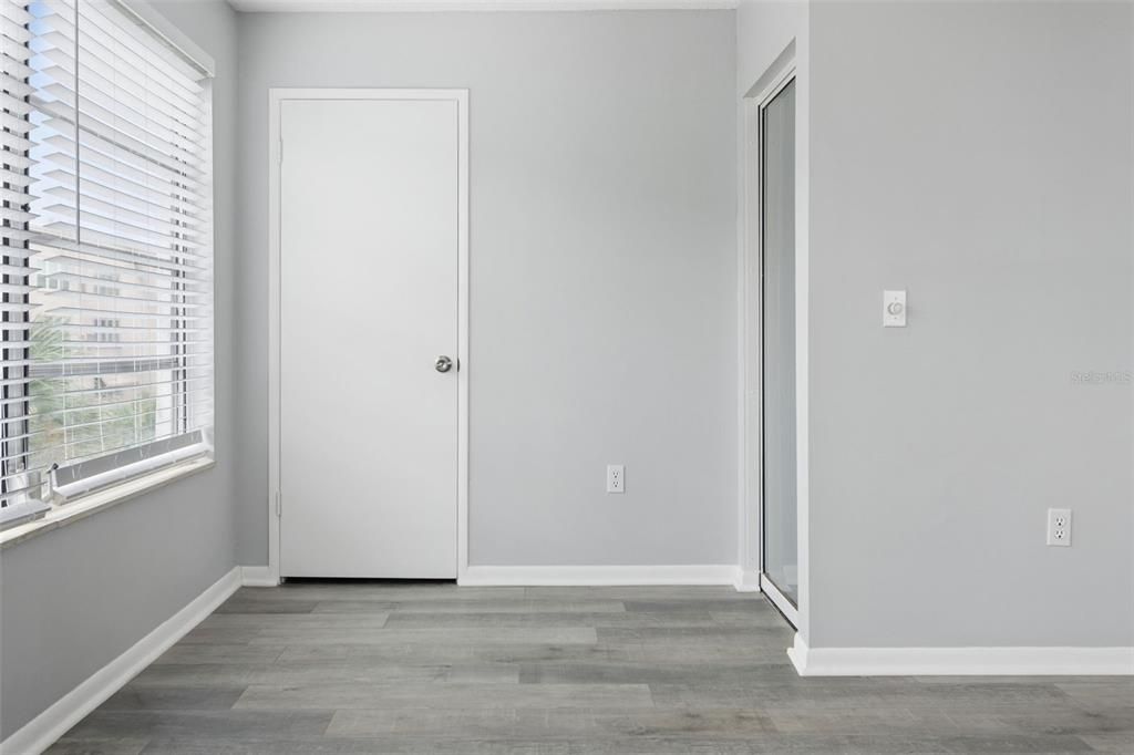 For Sale: $207,000 (2 beds, 2 baths, 1235 Square Feet)