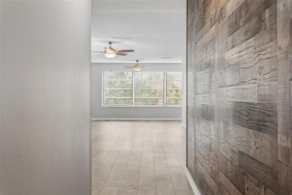 For Sale: $207,000 (2 beds, 2 baths, 1235 Square Feet)
