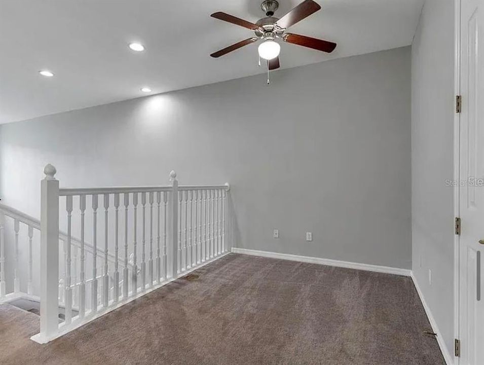 For Sale: $365,000 (3 beds, 2 baths, 1978 Square Feet)