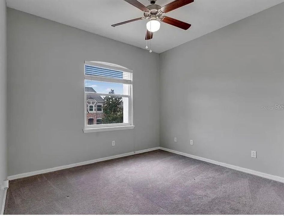 For Sale: $365,000 (3 beds, 2 baths, 1978 Square Feet)