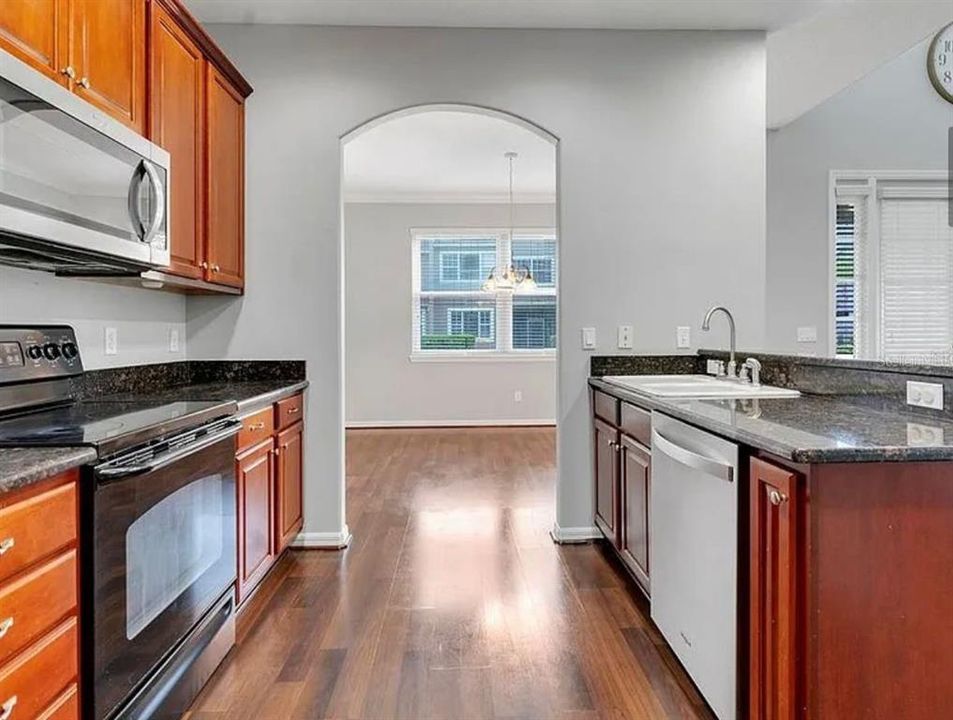 For Sale: $365,000 (3 beds, 2 baths, 1978 Square Feet)