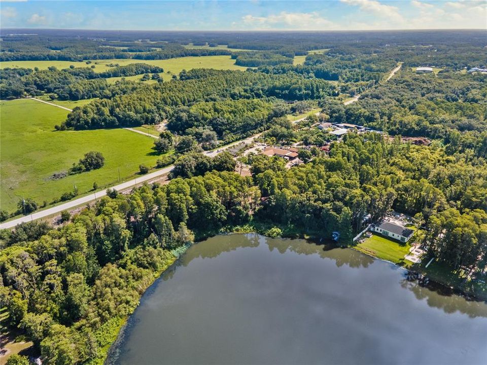 待售: $1,565,000 (5.11 acres)