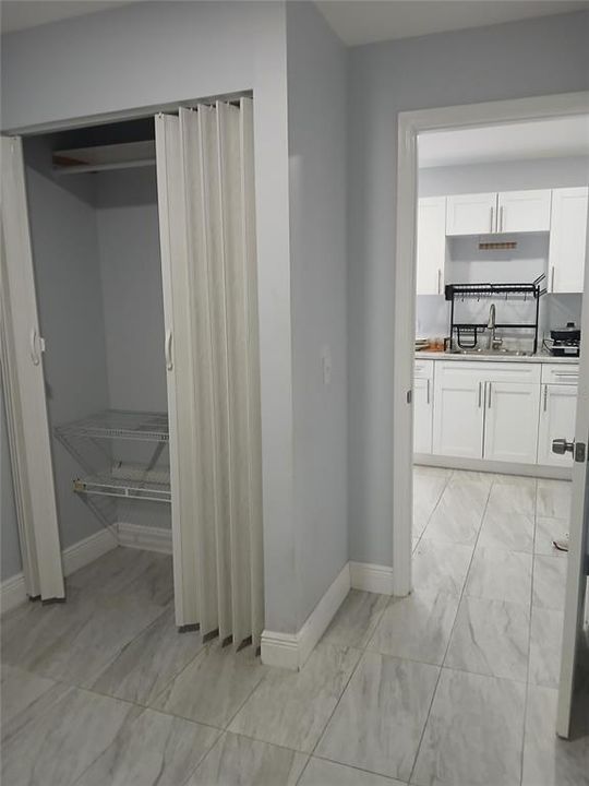 For Sale: $410,000 (3 beds, 2 baths, 1095 Square Feet)