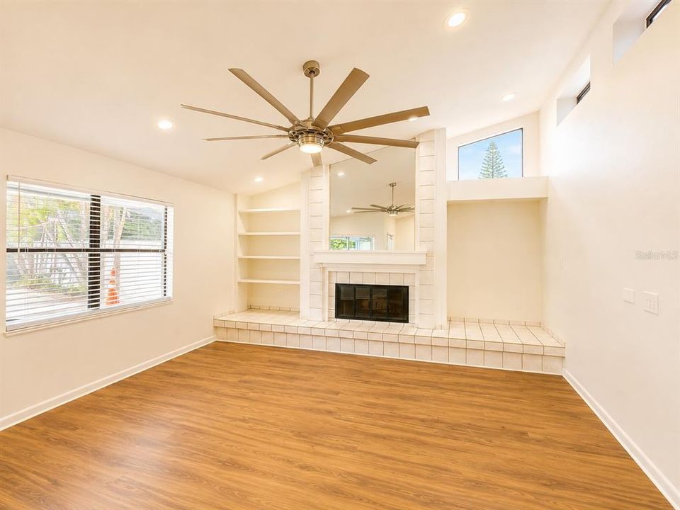 For Rent: $3,500 (4 beds, 2 baths, 2093 Square Feet)