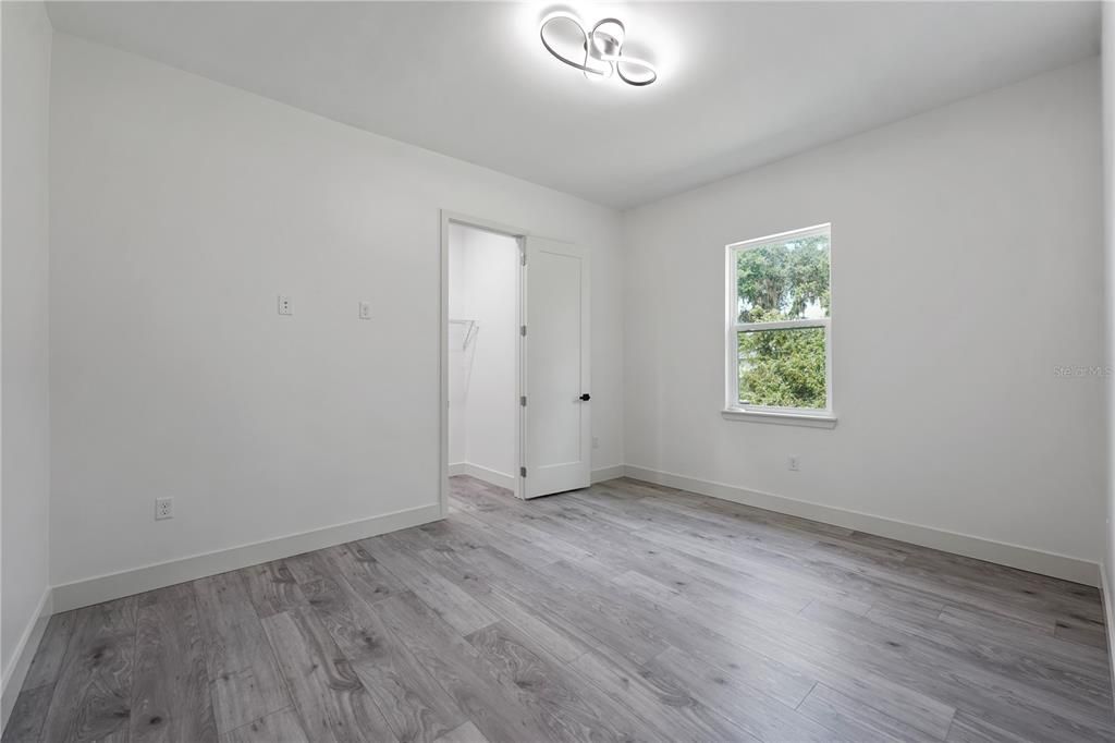 En Venta: $649,000 (4 camas, 3 baños, 2972 Pies cuadrados)