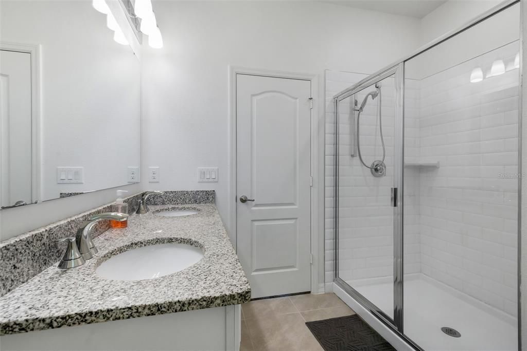 En Venta: $440,000 (3 camas, 2 baños, 1656 Pies cuadrados)