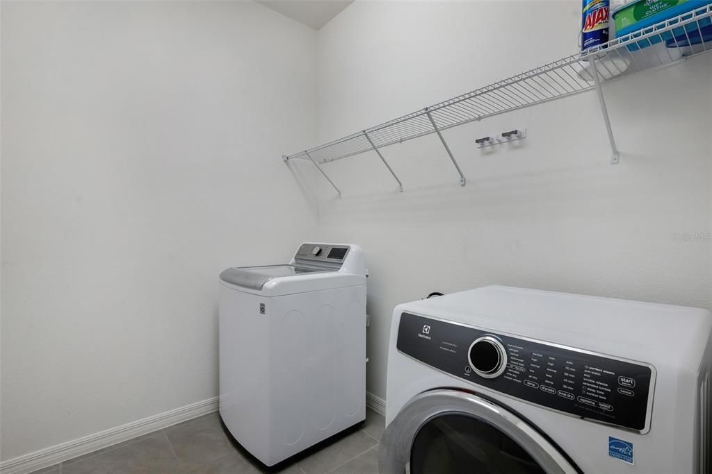 En Venta: $440,000 (3 camas, 2 baños, 1656 Pies cuadrados)