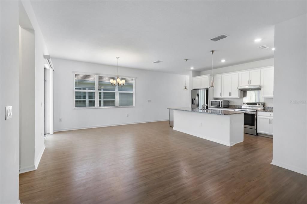 En Venta: $440,000 (3 camas, 2 baños, 1656 Pies cuadrados)