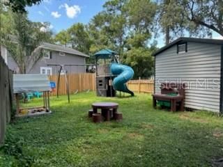 На продажу: $229,000 (3 спален, 2 ванн, 1404 Квадратных фут)