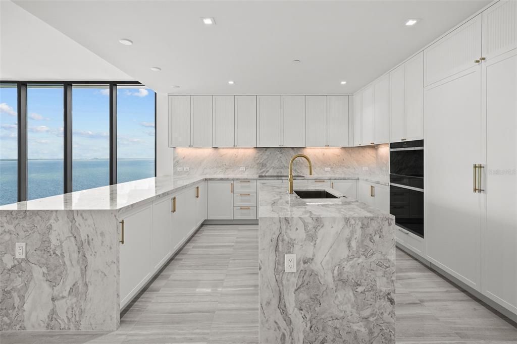 For Rent: $20,000 (3 beds, 3 baths, 2940 Square Feet)