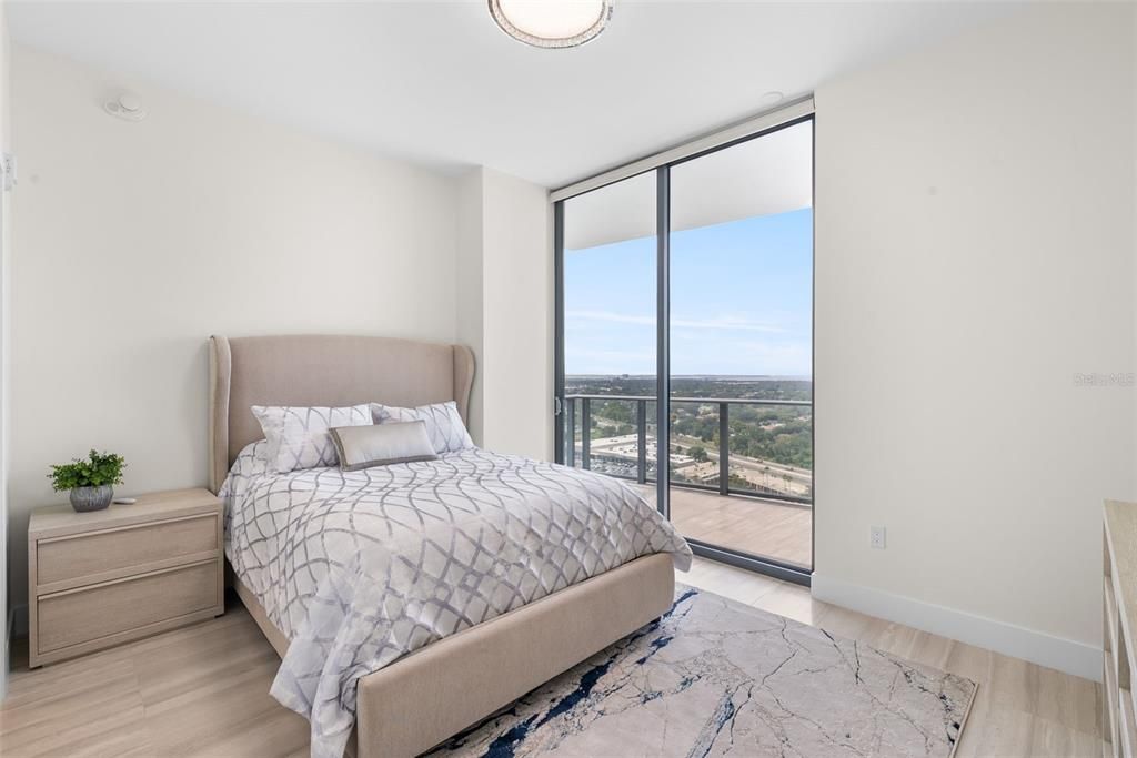 For Rent: $20,000 (3 beds, 3 baths, 2940 Square Feet)