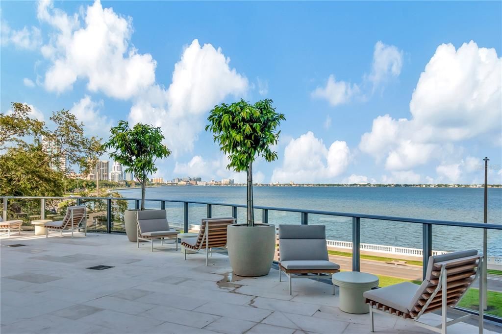 For Rent: $20,000 (3 beds, 3 baths, 2940 Square Feet)