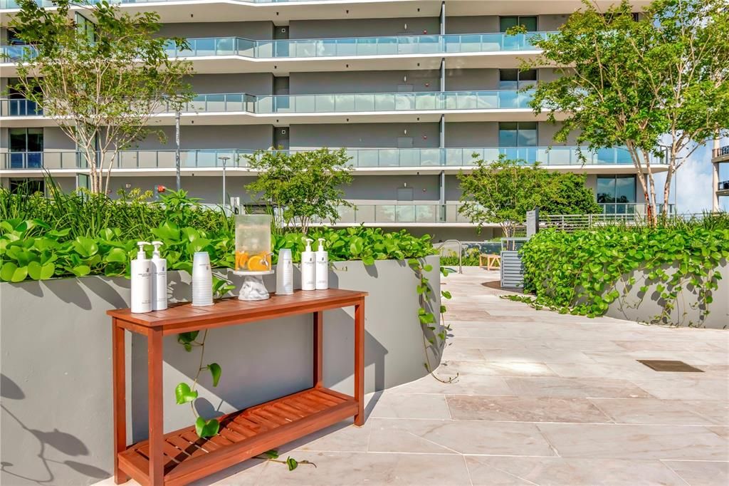 For Rent: $20,000 (3 beds, 3 baths, 2940 Square Feet)