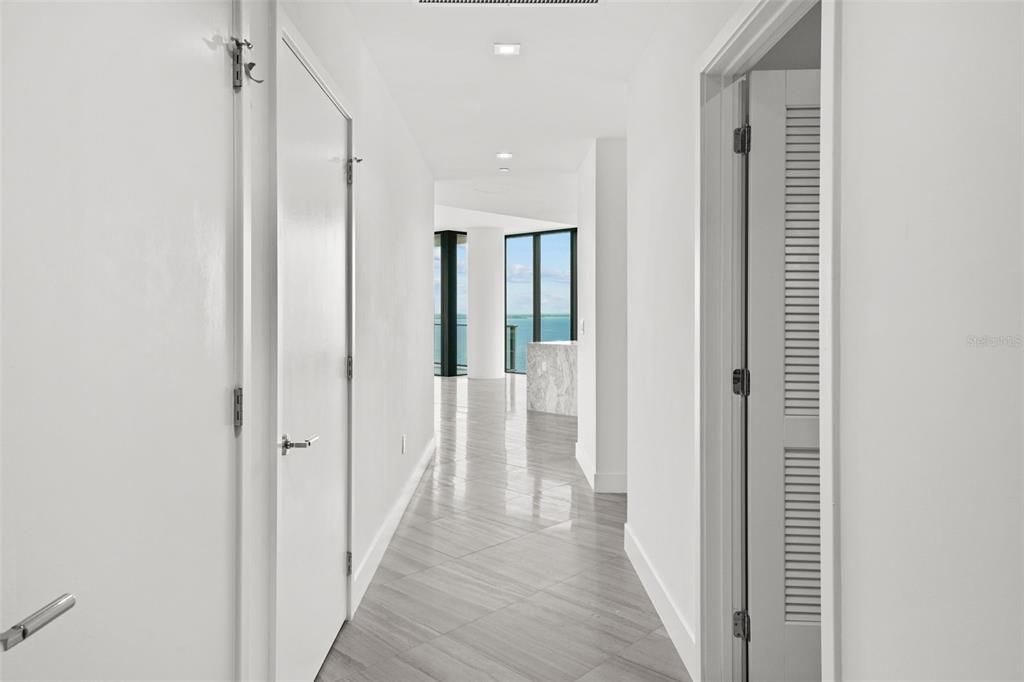 For Rent: $20,000 (3 beds, 3 baths, 2940 Square Feet)