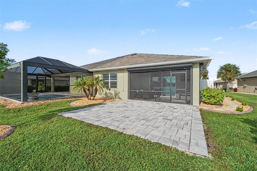 For Sale: $304,900 (2 beds, 2 baths, 1510 Square Feet)